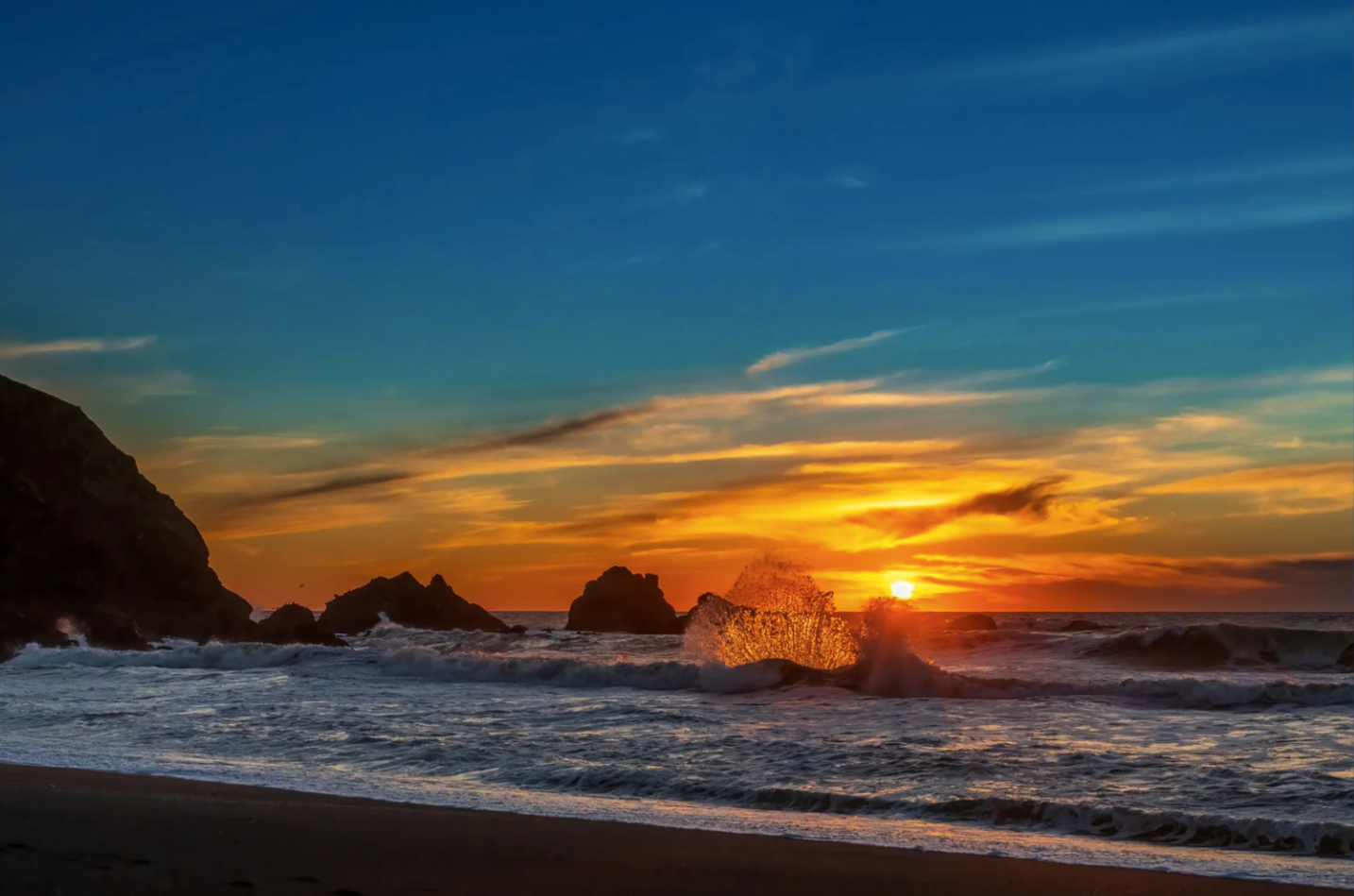 Pacifica coastline — the Pier, beach and landscape from above